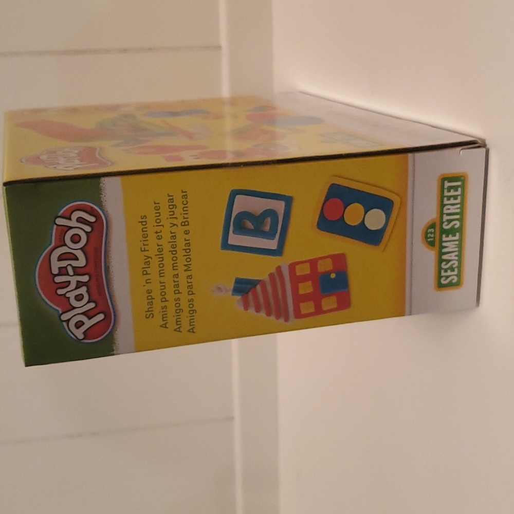 Toy - Picture 2 of 6